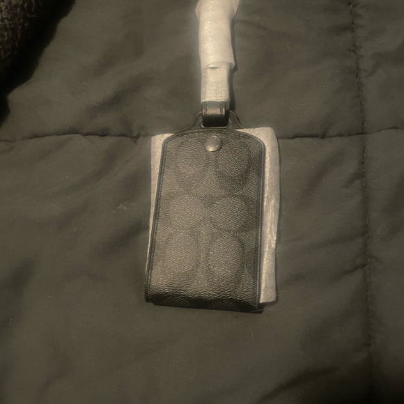 🔥 SOLD 🔥 NWT Black Coach leather luggage tag - Picture 4 of 5